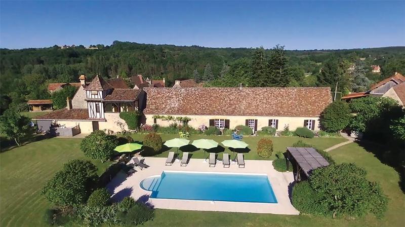 La Ferme De L'Embellie Gites Et Chambres D'Hotes Le Buisson-de-Cadouin Eksteriør billede